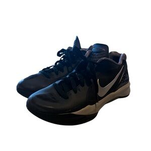 Nike Women’s Black and gray Athletic volleyball Shoes